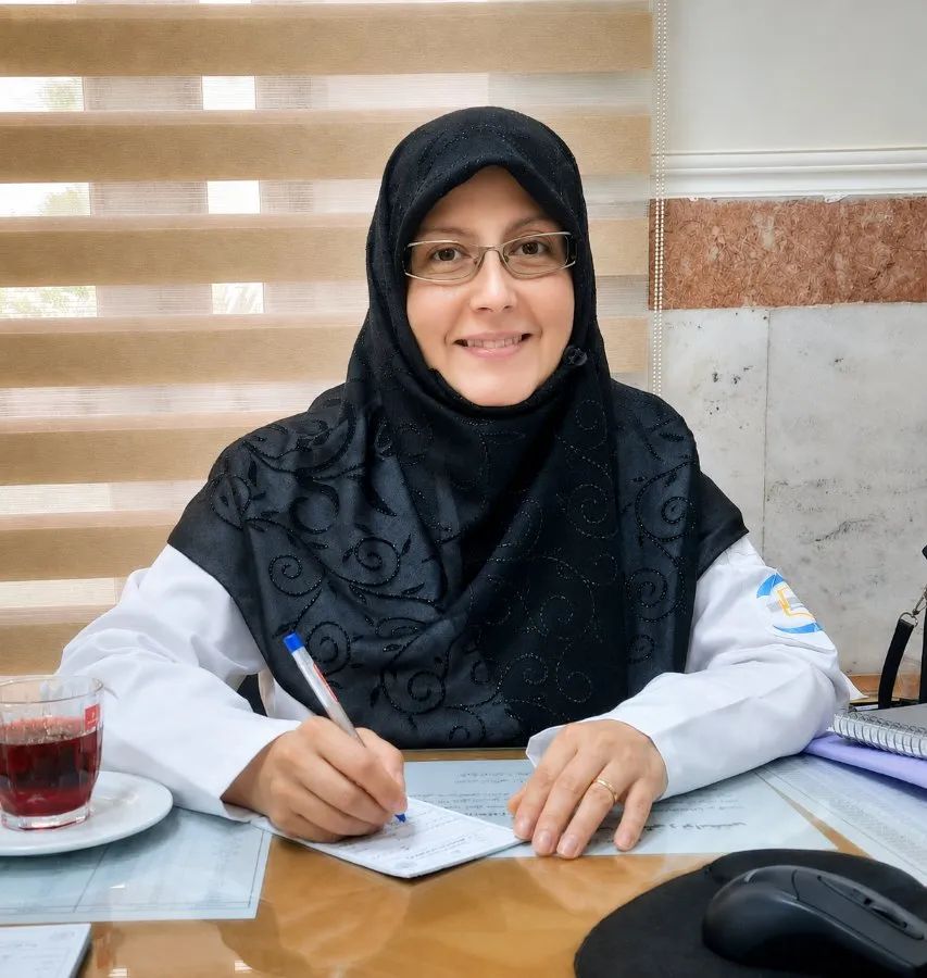 دکتر ندا نایبی دکترای تخصصی طب سنتی ایرانی, دکترای پزشکی