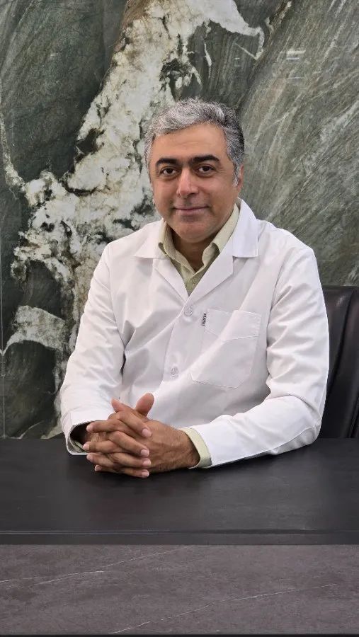 محمد کاوه متخصص ارتوپدی, دکترای پزشکی