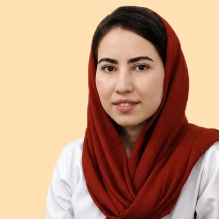 فاطمه میکائیلو کارشناس مامایی