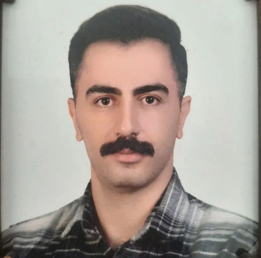 آرین فیضی دکترای پزشکی