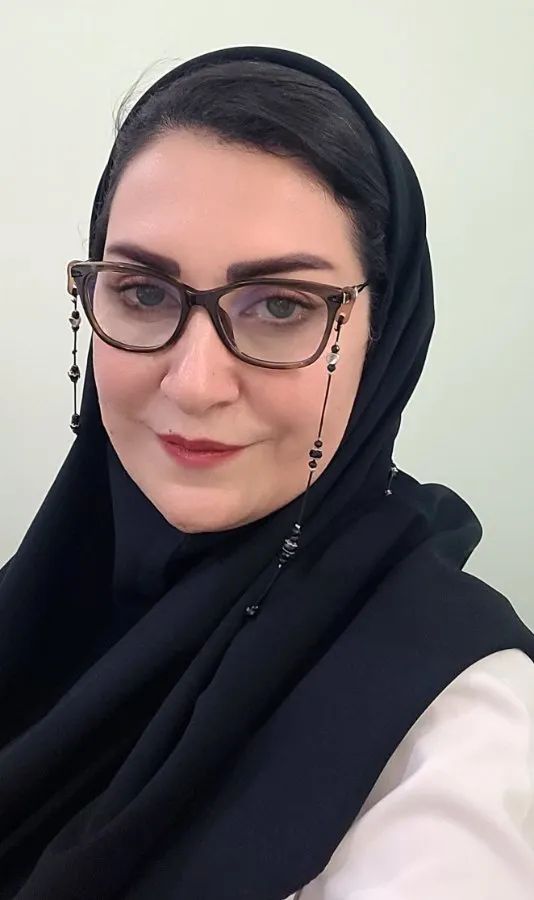 دکتر انسیه گل بینی مفرد کارشناس مامایی