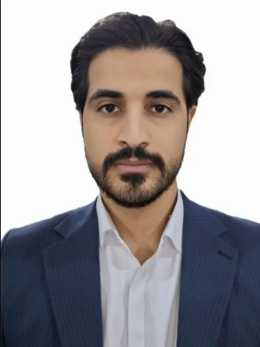 پوریا شهبازی دکترای پزشکی