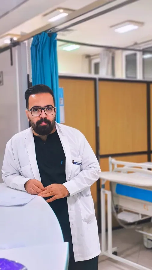 علی حاجی وند دکترای پزشکی