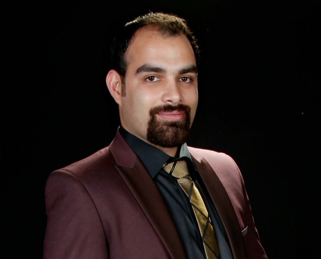 دکتر مرتضی حسنی