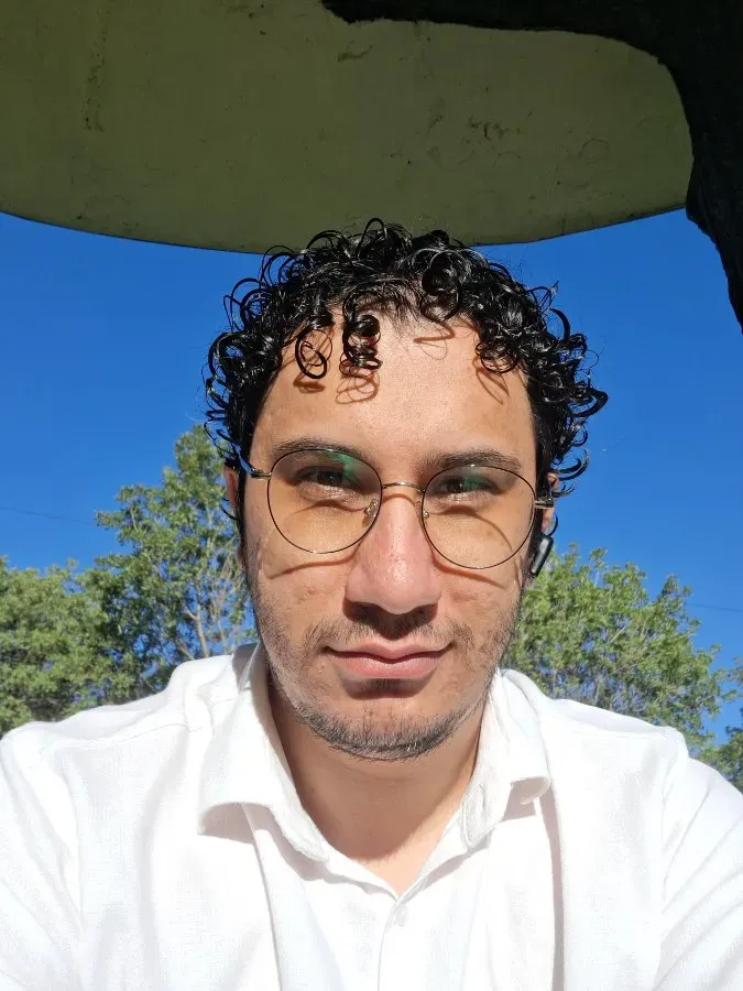 جواد آقائی اورجعلی لو دکترای پزشکی