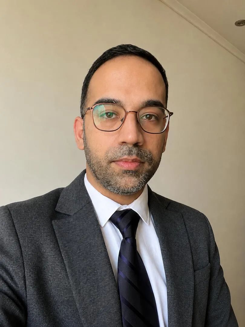 دکتر عرفان شفیعی دکترای پزشکی