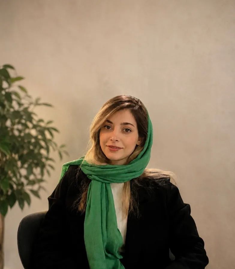 دکتر ساناز مهدی نژاد متخصص روانپزشکی