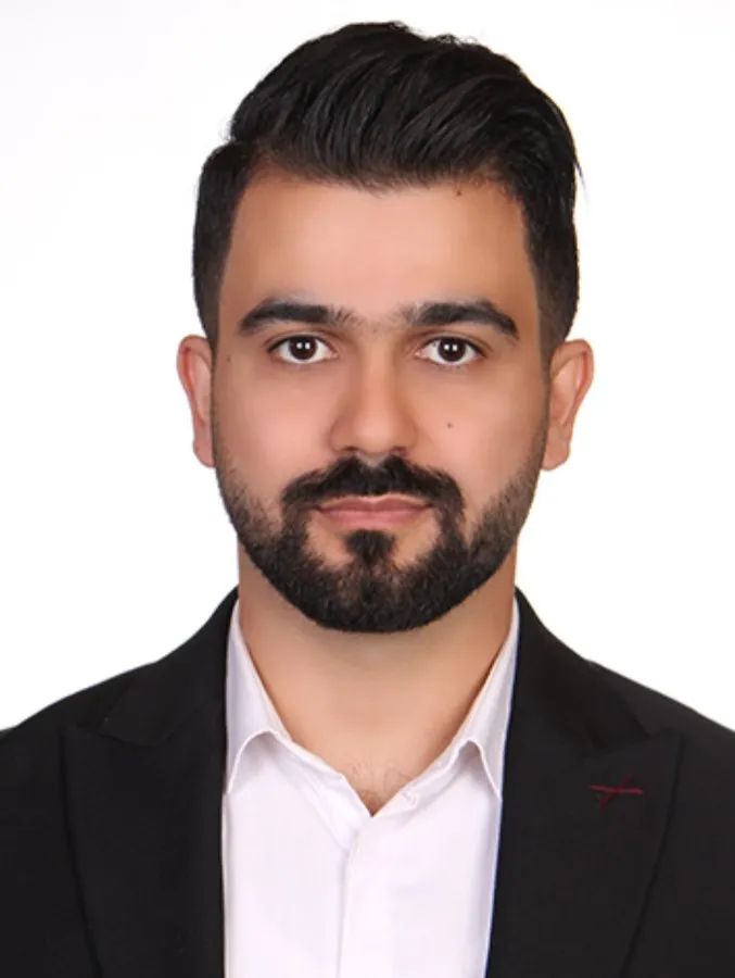 علیرضا نیک پور دکترای دندانپزشکی