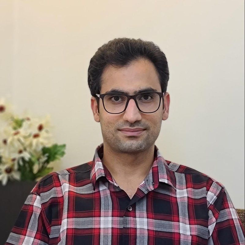 دکتر سعیدرضا مشفقی