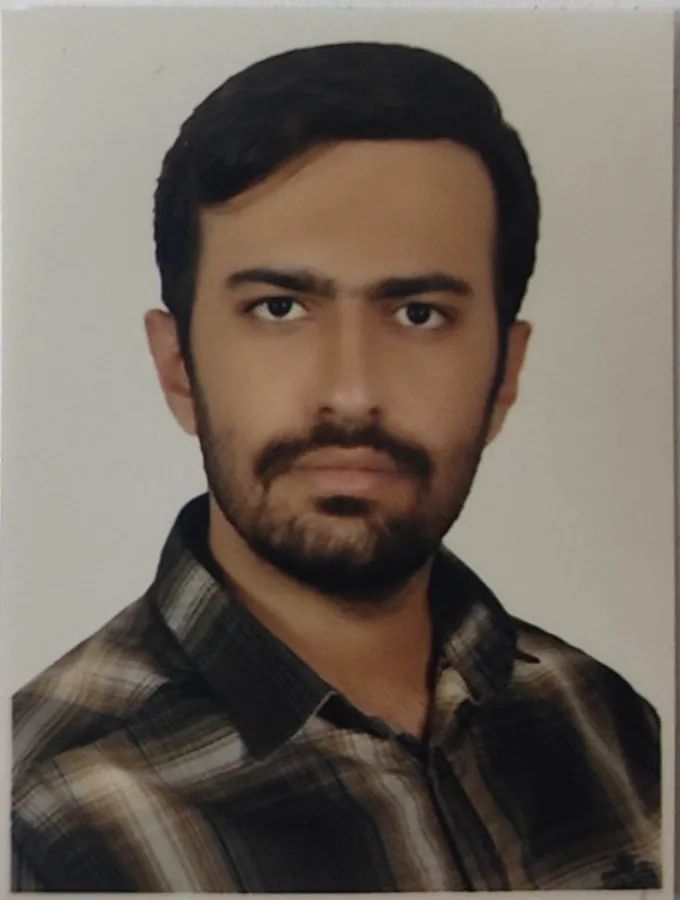 سینا برومند دانشجوی تخصص بیماریهای قلب و عروق