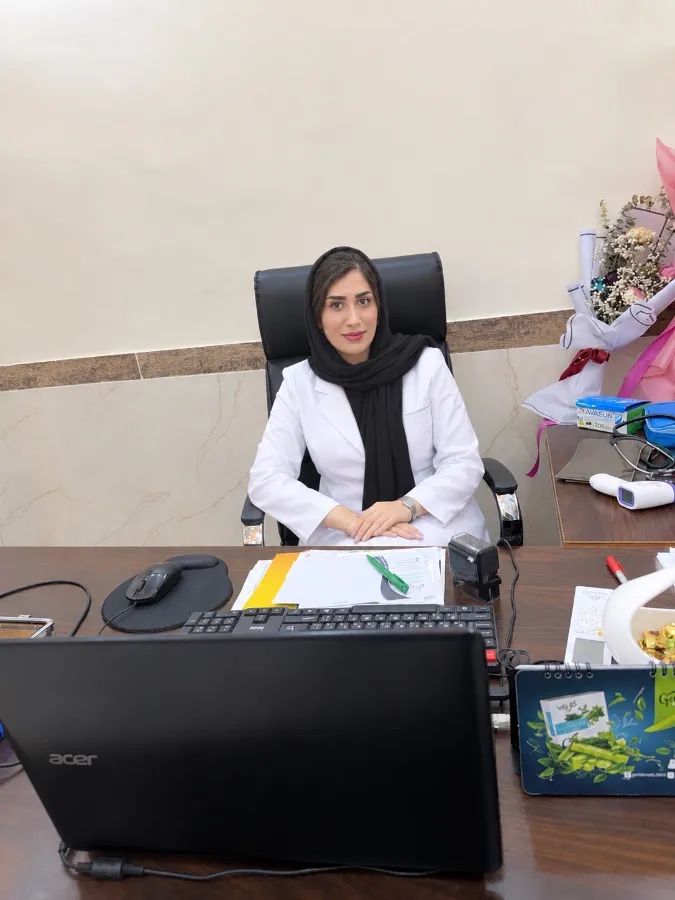 مینا توکلی متخصص بیماریهای داخلی
