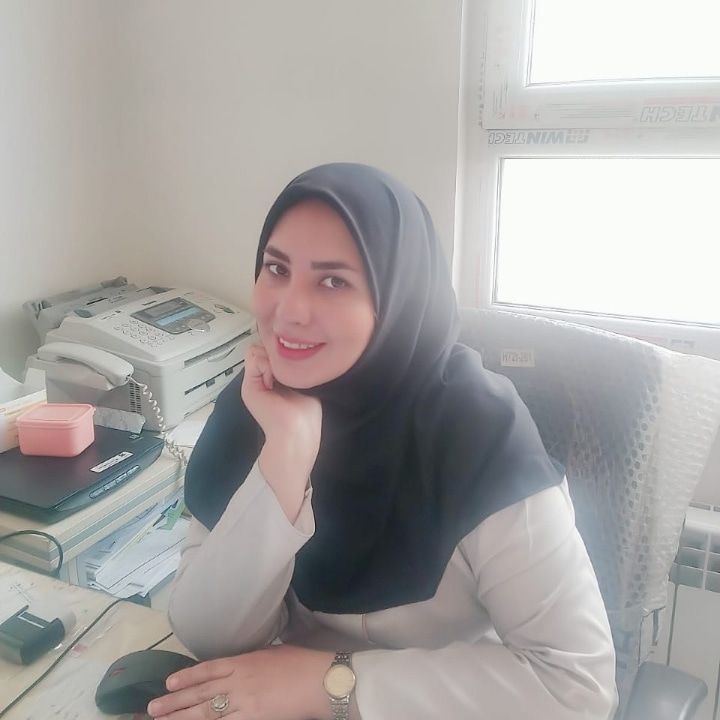 فاطمه نعمتی کارشناس مامایی