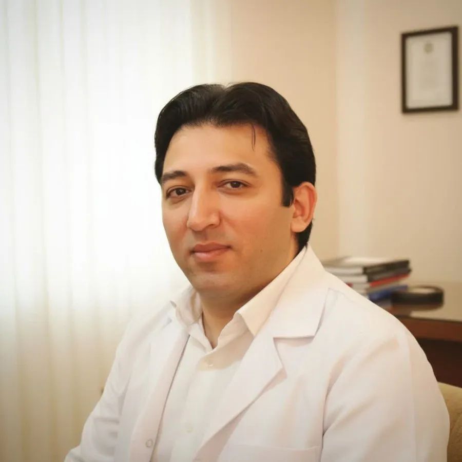 دکتر عباس برزگرهفشجانی متخصص جراحی کلیه و مجاری ادراری تناسلی