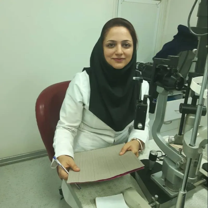 ندا کریمی متخصص چشم پزشکی
