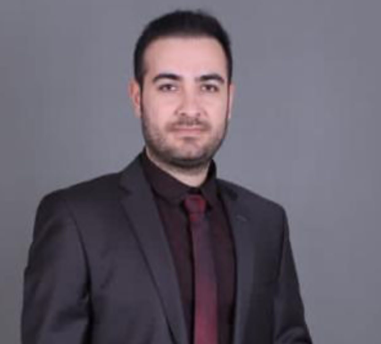 دکتر بهروز فتاحی جراحی کلیه و پروستات و سنگ کلیه ، بیماری های جنسی مردان ( زگیل تناسلی ) وناباروری