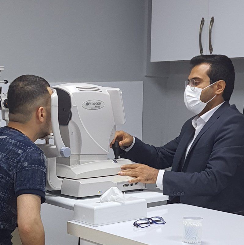 دکتر عباس صادقی