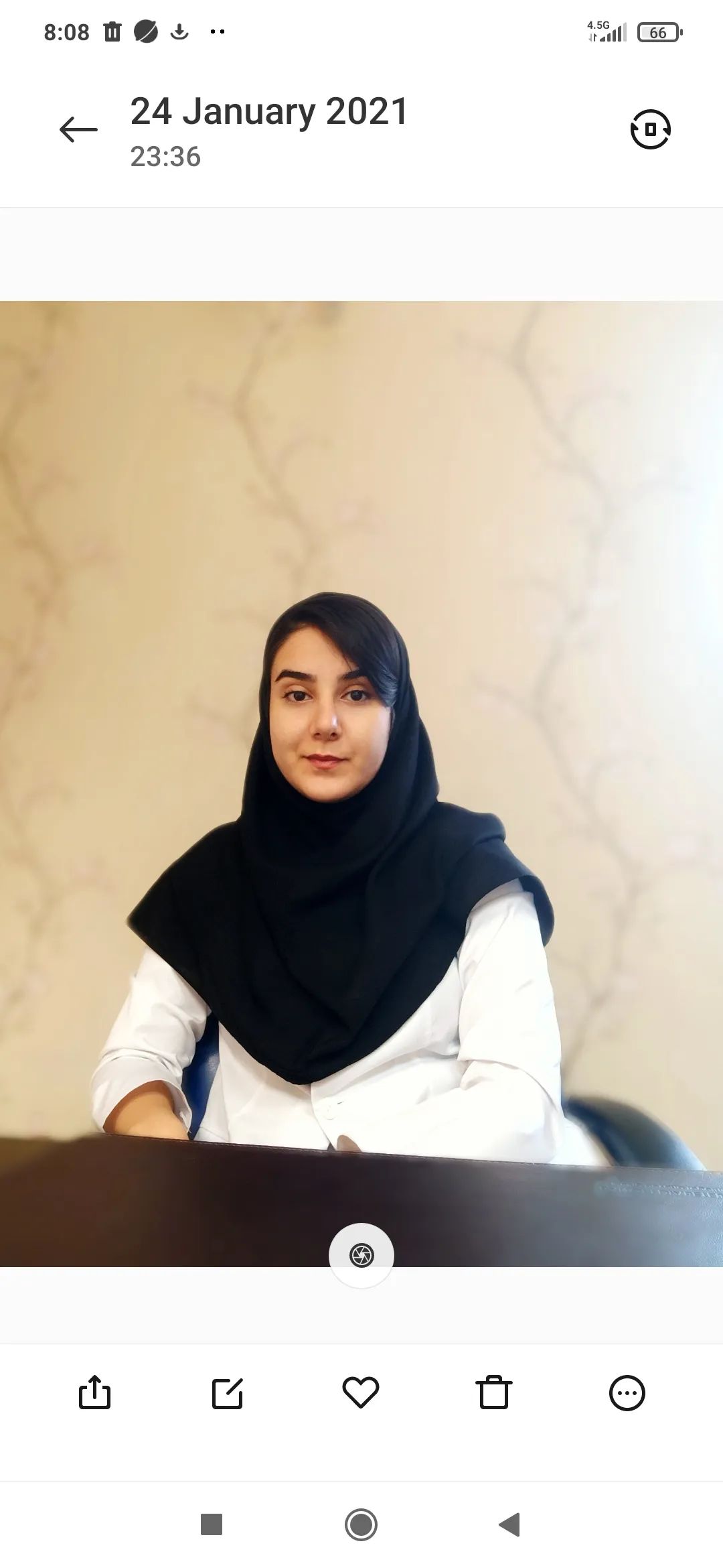 دکتر مبینا محمدی