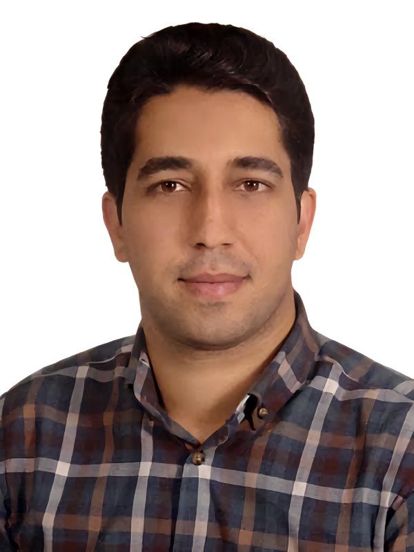 دکتر علی کریمی عقدا