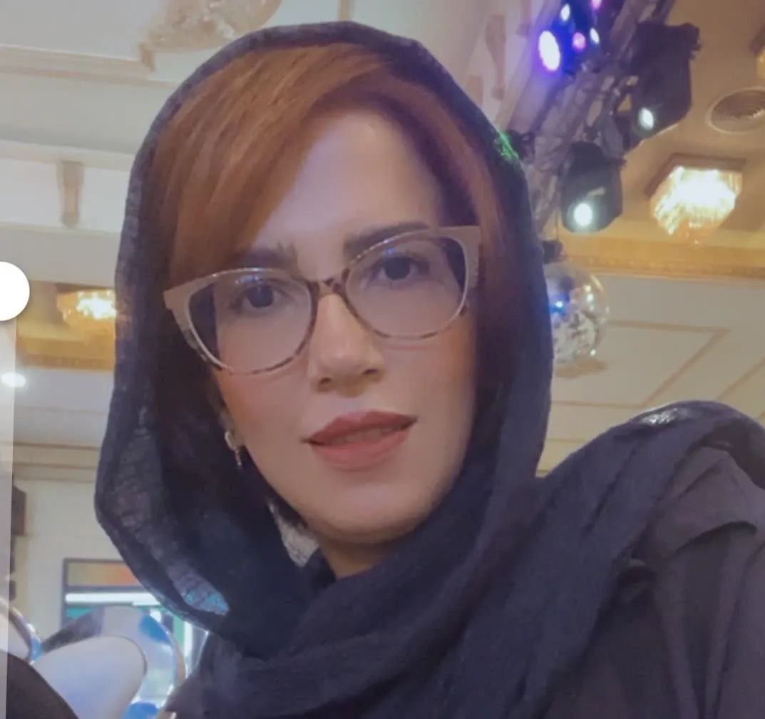 مینا زنجانی کارشناس مامایی