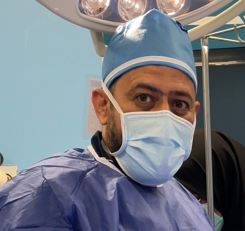 دکتر روح اله محقق نسب واعظ متخصص جراحی عمومی و زیبایی