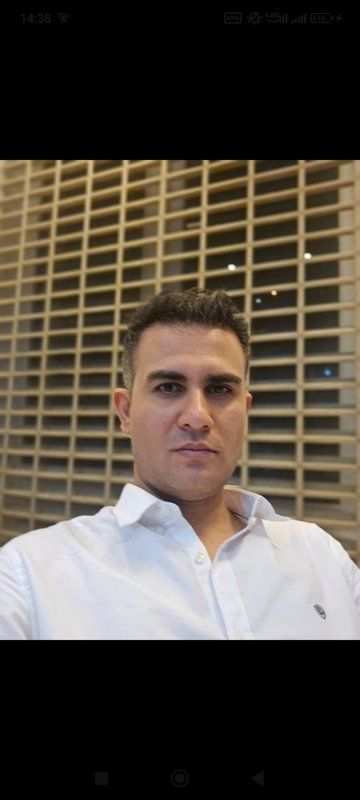 دکتر وحید شاهکرمی متخصص رادیولوژی, دکترای پزشکی