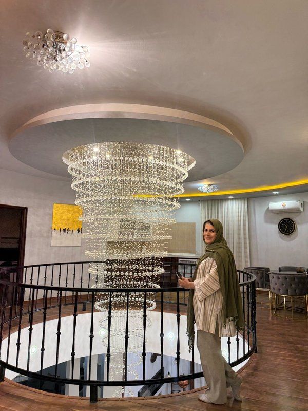 دکتر لیلا گلناری