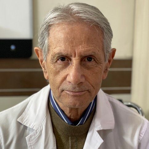 دکتر یونس اکبرزاده