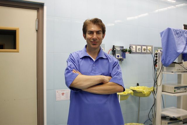 دکتر سیدفرشید اسماعیلی متخصص جراحی کلیه، مجاری ادراری و تناسلی (اورولوژی), دکترای حرفه‌ای پزشکی
