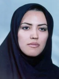 دکتر سمیه قربان زاده دکترای دندانپزشکی
