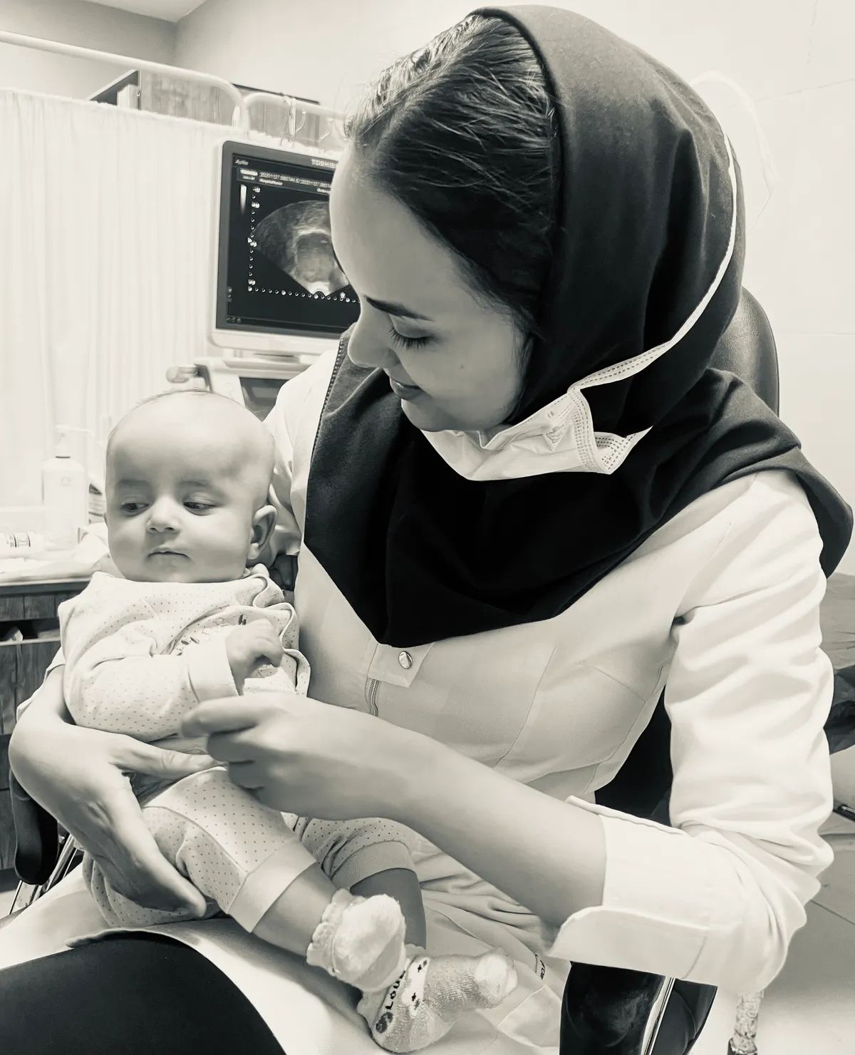 دکتر نیلوفر سرچمی