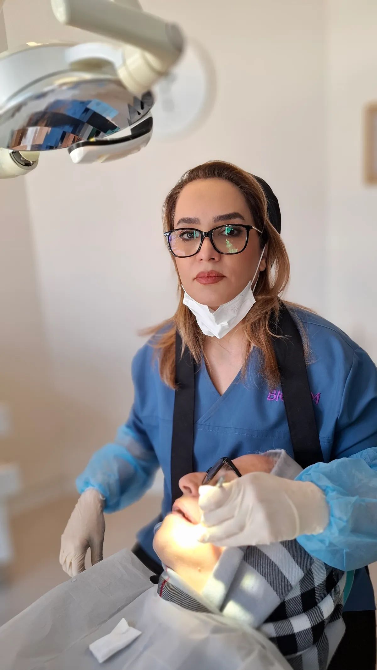 دکتر راحله عابدزاده پروتز متحرک و ثابت, طرح لبخند-ایمپلنت و لمینیت, دکترای حرفه‌ای دندانپزشکی و زیبایی, ارتودنسی