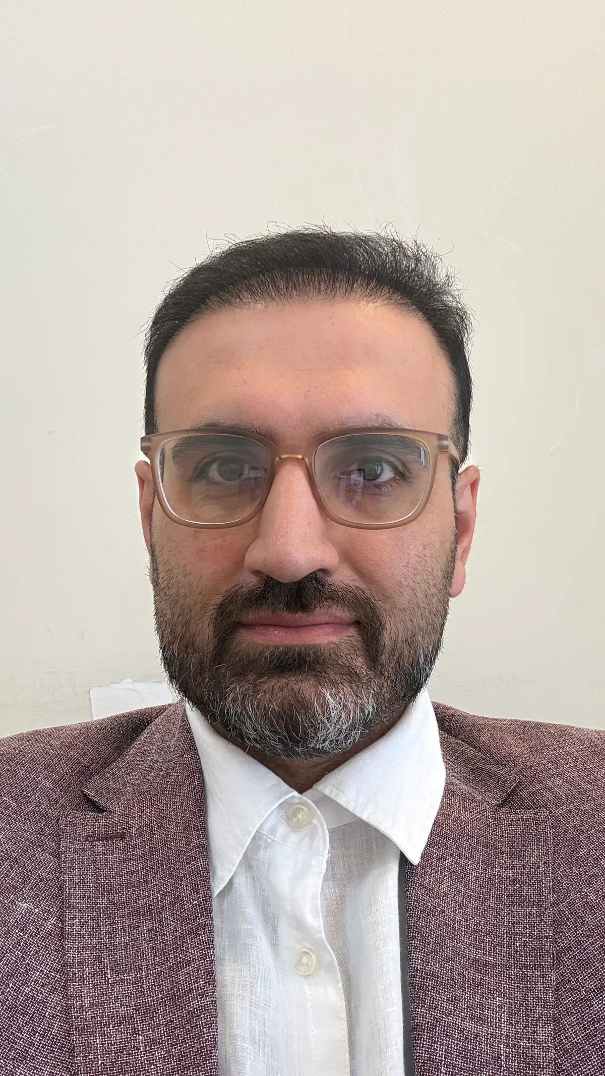 دکتر افشین زاهدی فوق تخصص پلاستیک ، ترمیمی و سوختگی