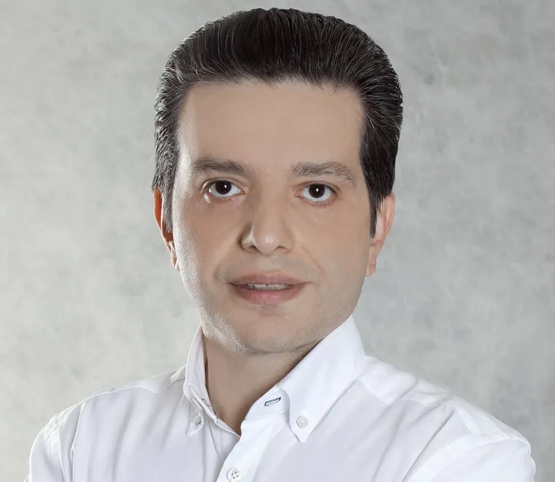 دکتر علیرضا محمودی
