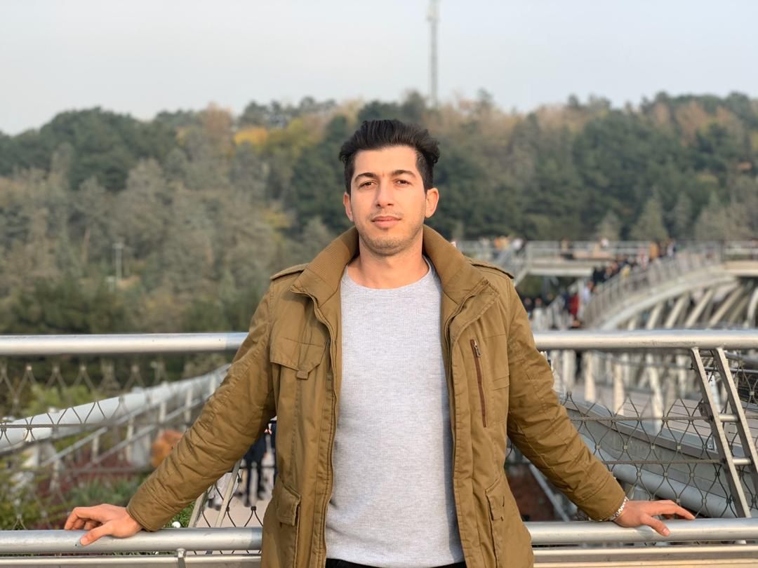 دکتر فردین اسفندنیا