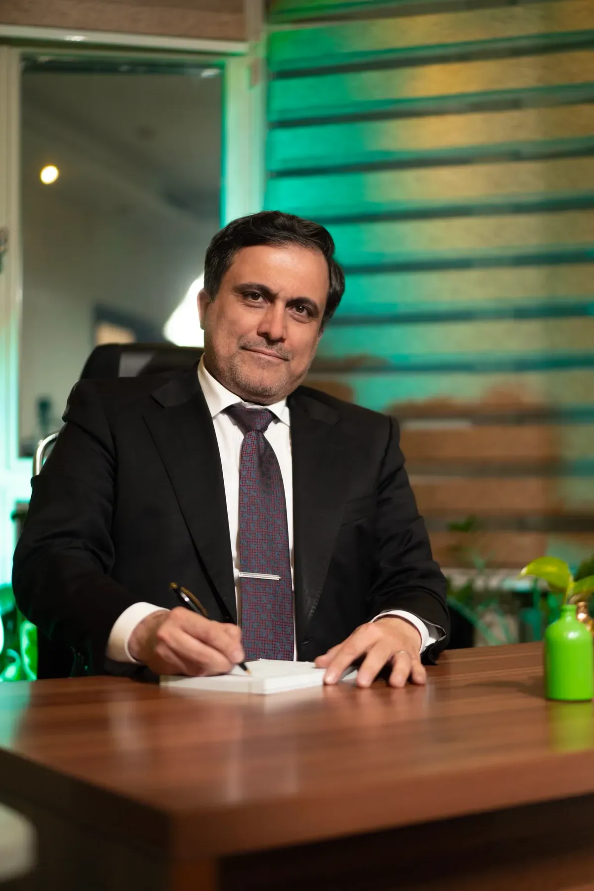 حامد قاسمی فلوشیپ قرنیه- سگمان قدامی, متخصص چشم پزشکی, دکترای پزشکی
