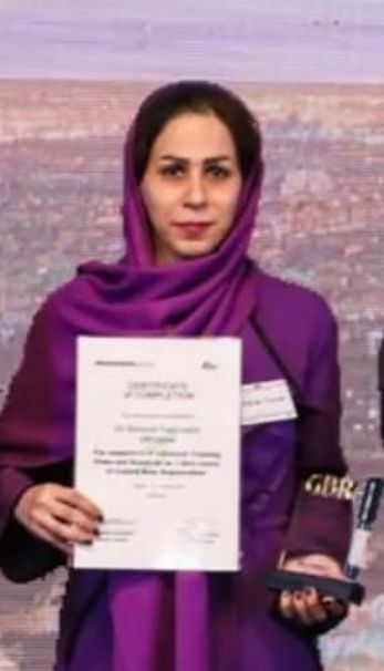 دکتر بهاره فارسی زاده دکترای دندانپزشکی