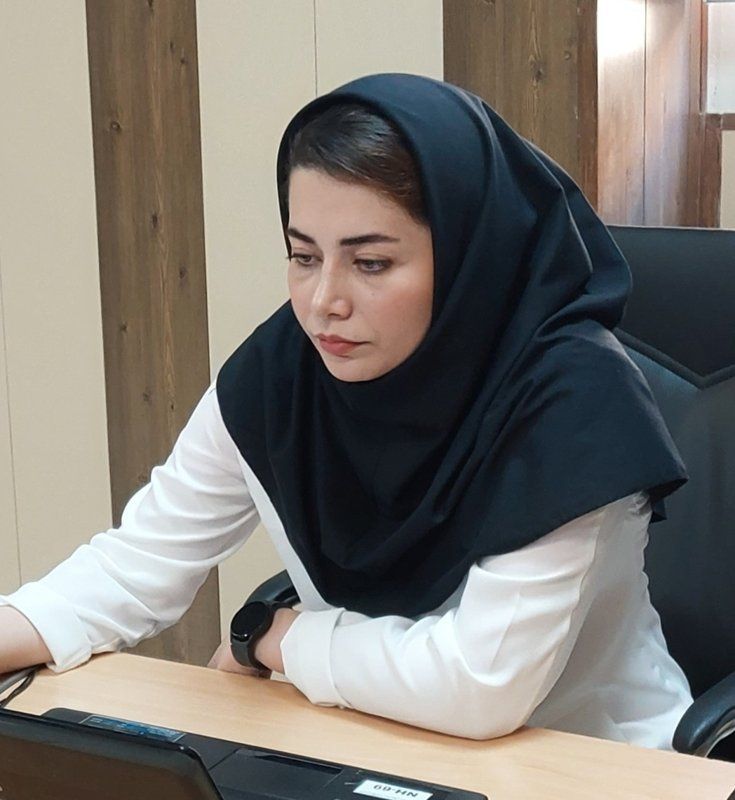 دکتر لاله زارع