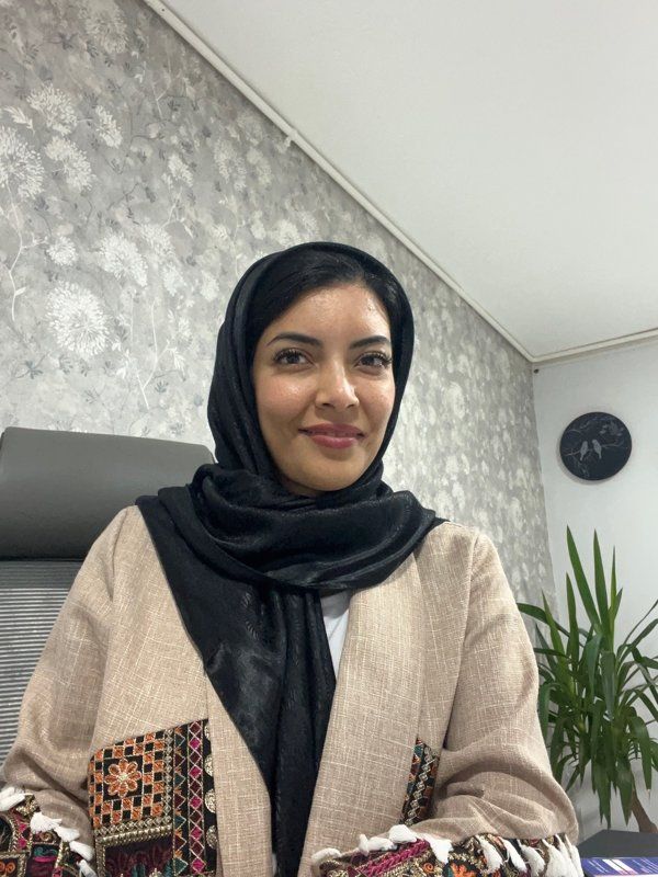 دکتر فرحناز مرادزاده اعصاب و روان/رواندرمانگر