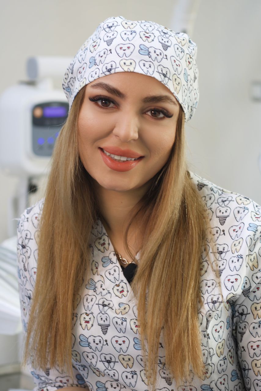دکتر زهرا حجت خواه دکترای دندانپزشکی