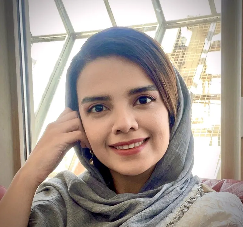 زهرا مقدس آهنگری متخصص قلب و عروق دارای بورد تخصصی