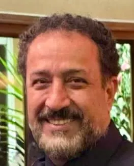 دکتر شاهرخ ایروانی