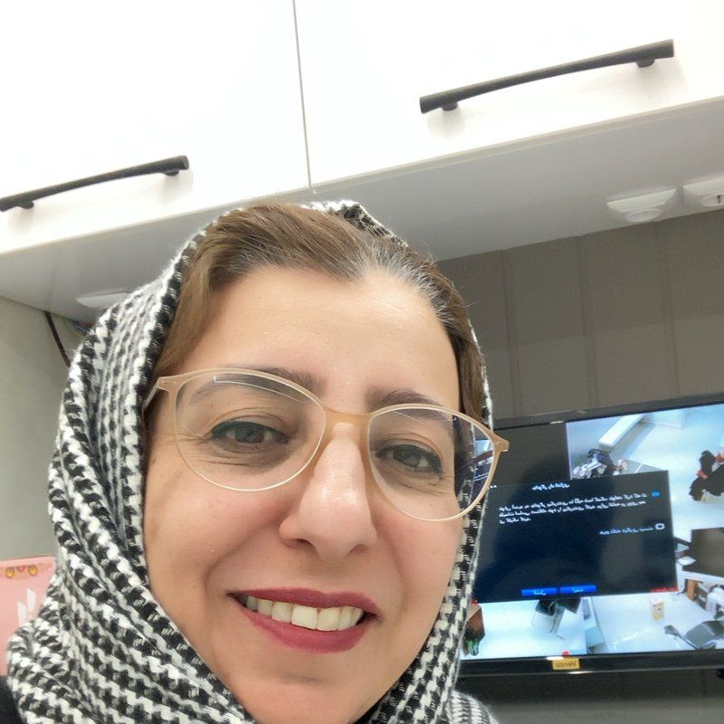 دکتر نرجس اکبری