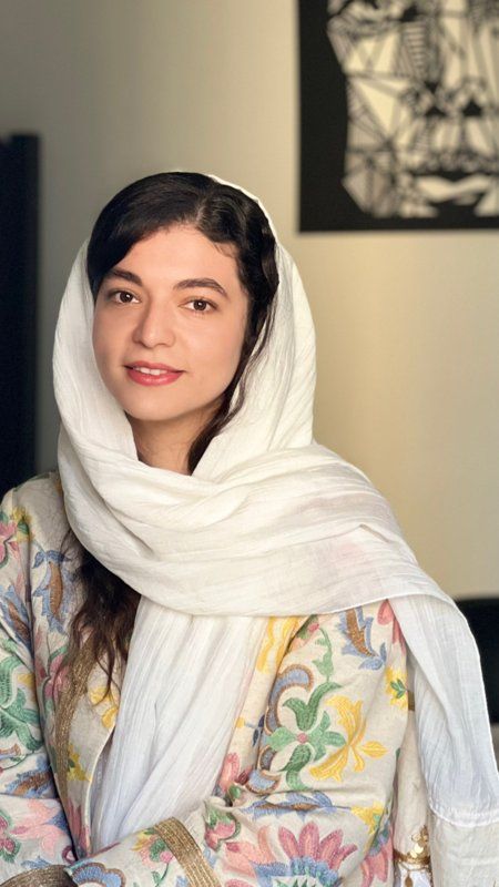 دکتر الناز ترابی