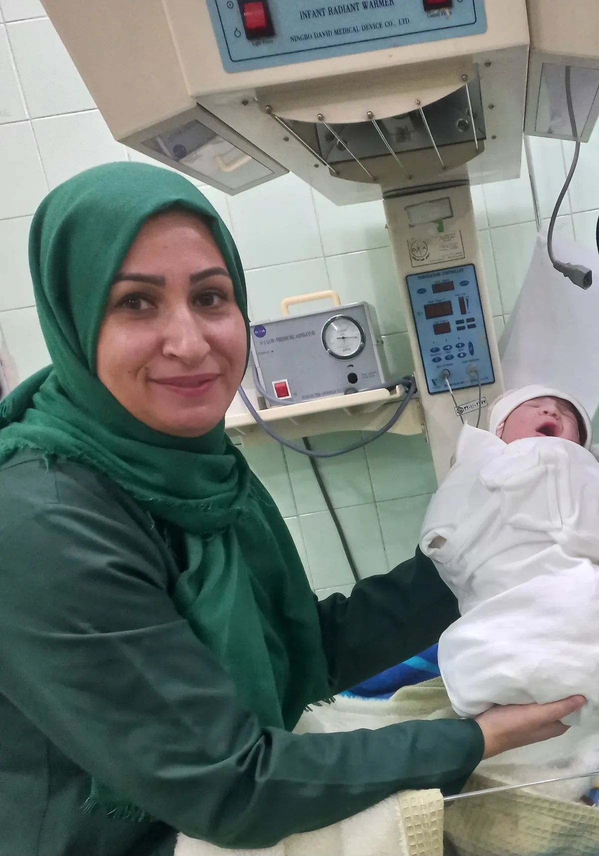 کارشناس ارشد رویا شفقت مامای همراه|درمانگر بیماریهای زنان|مشاور Hpv|باروری| سلامت جنسی|, آموزش تخصصی آمادگی زایمان فیزیولوژیک| مراقبت های بارداری