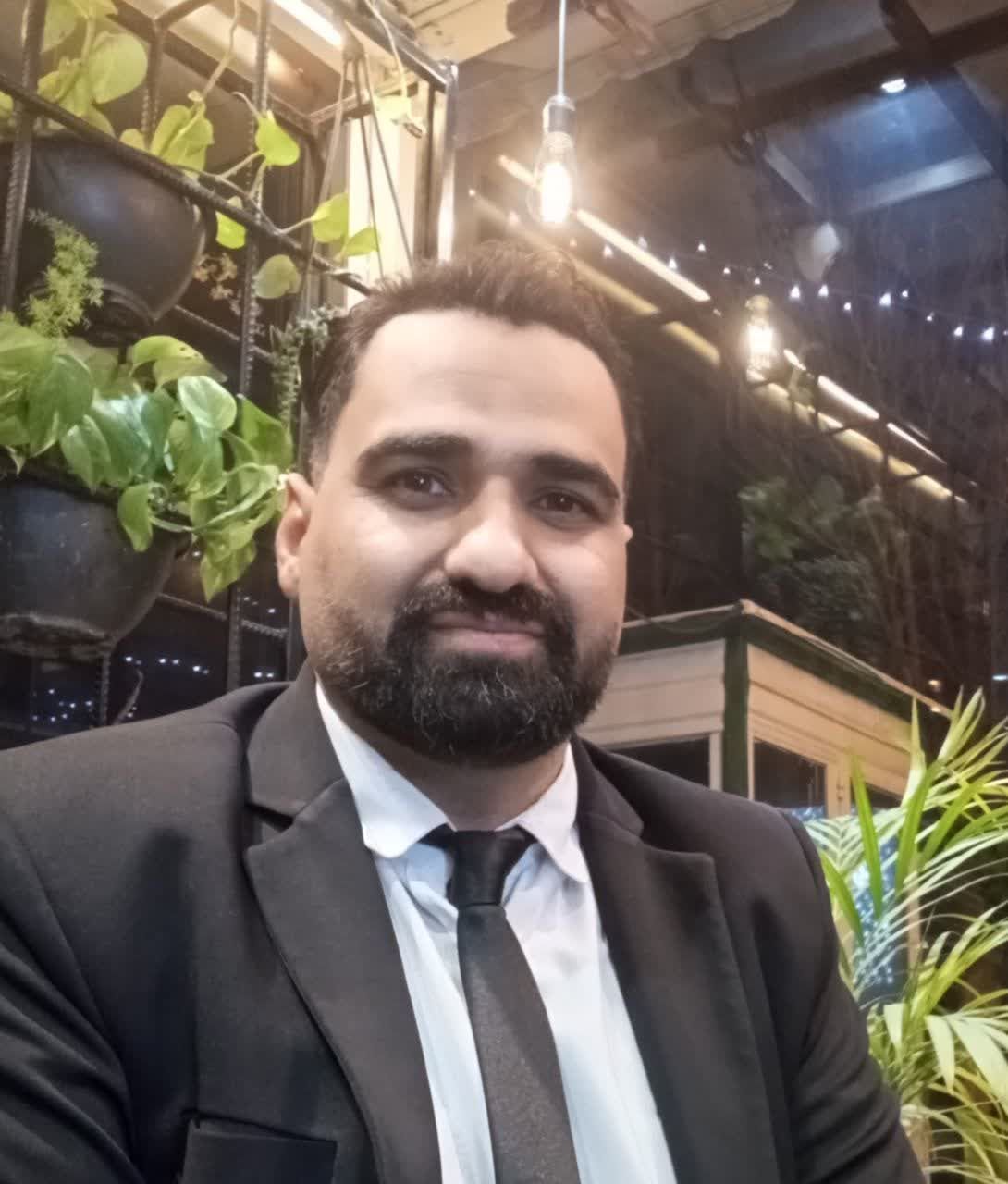 دکتر حسن زارع