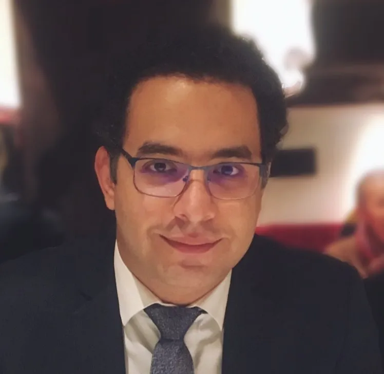دکتر مسعود خوشنودی متخصص جراحی مغز و اعصاب