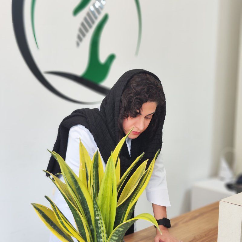 دکتر محدثه حسینی