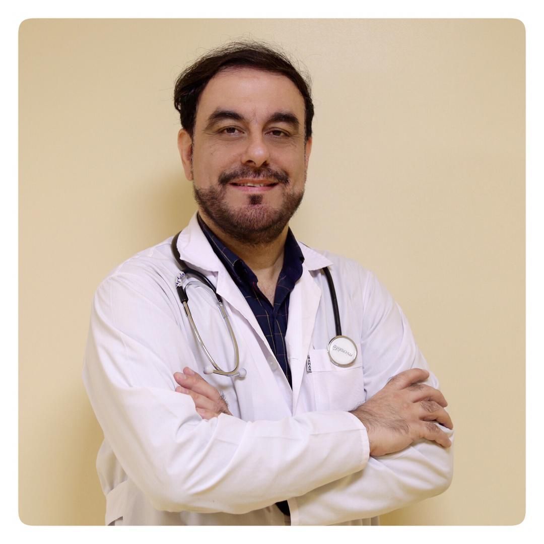 دکتر فرهاد حسینی