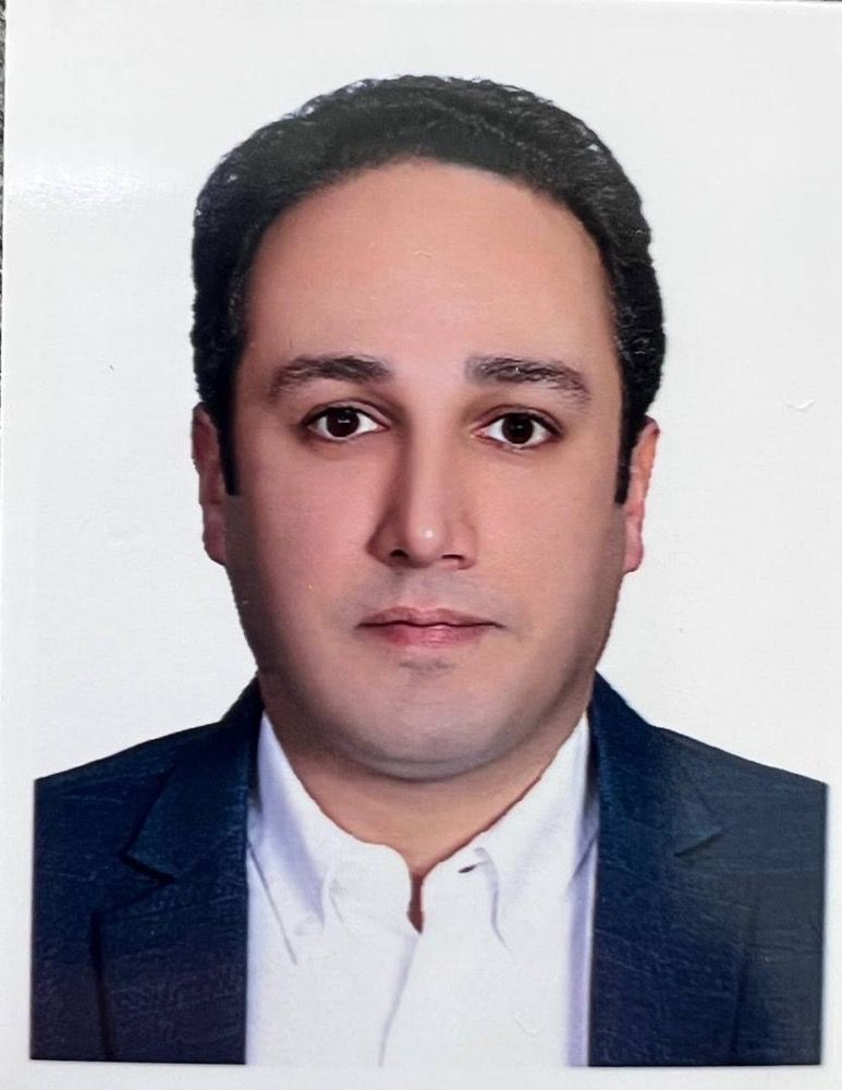 دکتر آرش احمدی