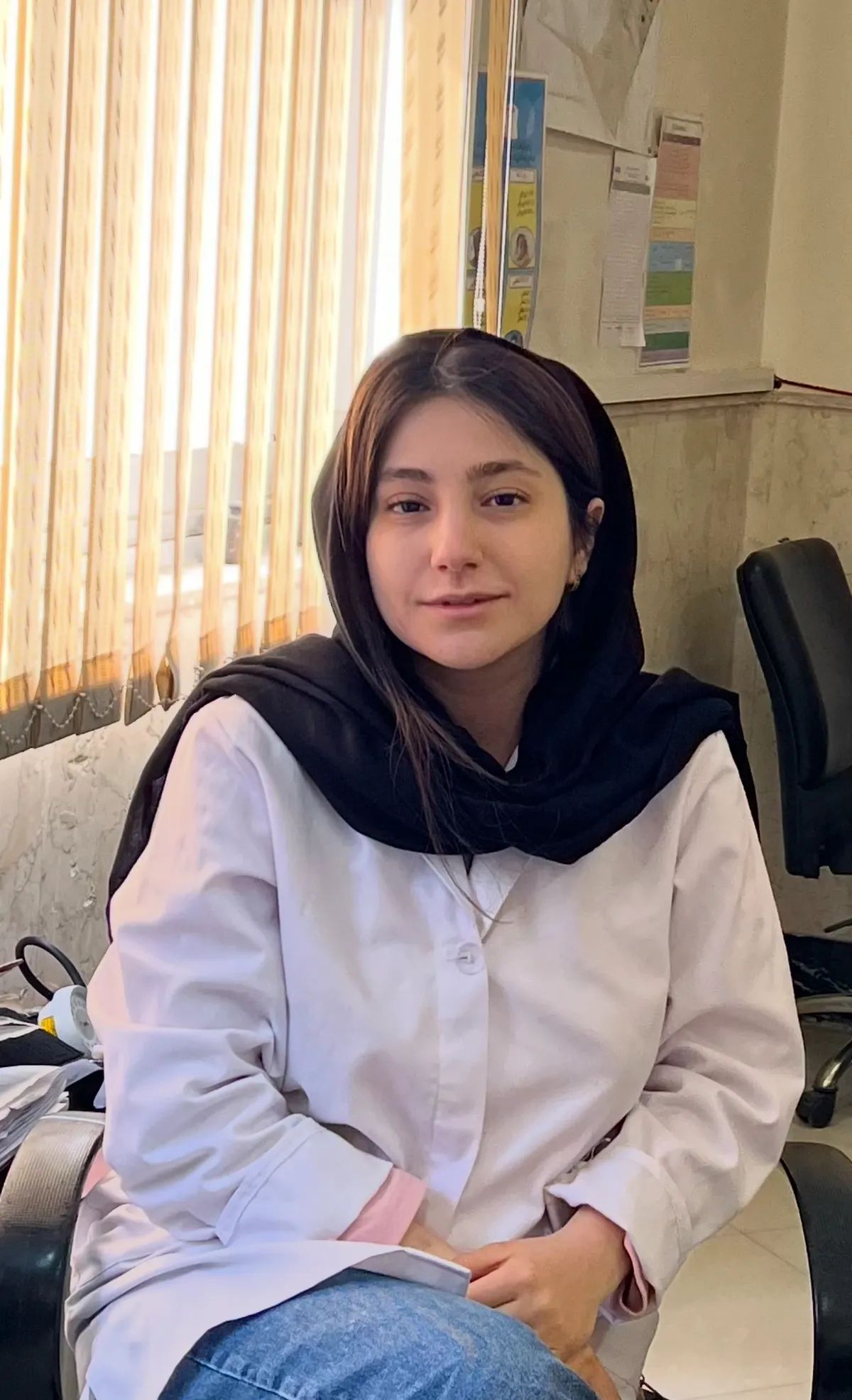 عاطفه رحمانی کارشناس مامایی